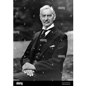 17. Neville Chamberlain (1869-1940): Primer Ministro británico conocido por su política de apaciguamiento hacia la Alemania nazi antes de la Segunda Guerra Mundial.