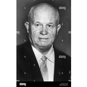 25. Nikita Khrushchev (1894-1971): Político soviético que desempeñó un papel en la defensa de Stalingrado y más tarde se convirtió en líder de la Unión Soviética.